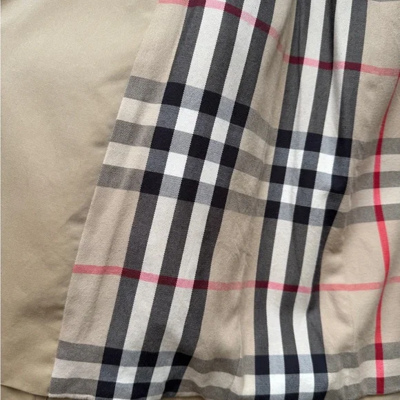 Burberry Women's Chelsea Trench - Picture 5 of 10